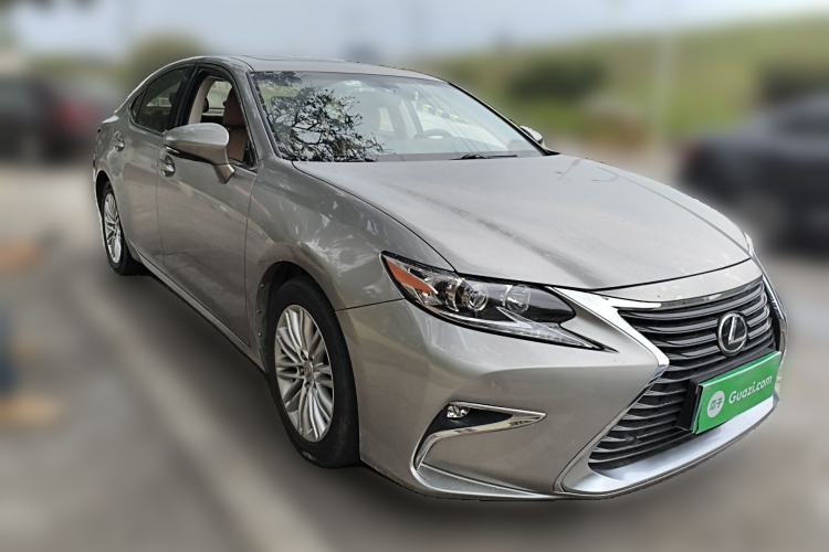 Used Lexus ES 2017 200 30th Anniversary Edition
