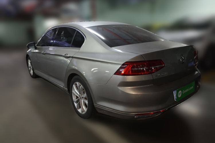 Used Volkswagen Magotan 2017 330TSI DSG Luxury Model