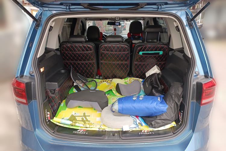 Used Volkswagen Touran 2018 Volkswagen Touran L 280TSI DSG Comfort Edition 7-seater Trunk