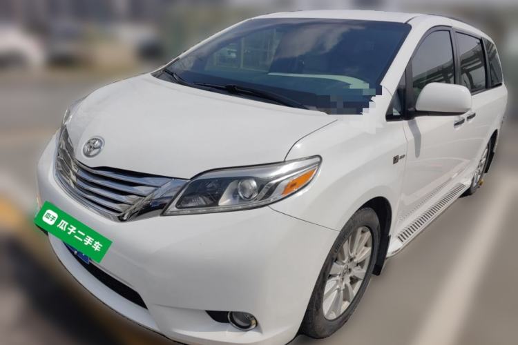 Used Toyota SIENNA 2017 3.5L Four-Wheel Drive LE Trim 7 Seats – U.S. Specification