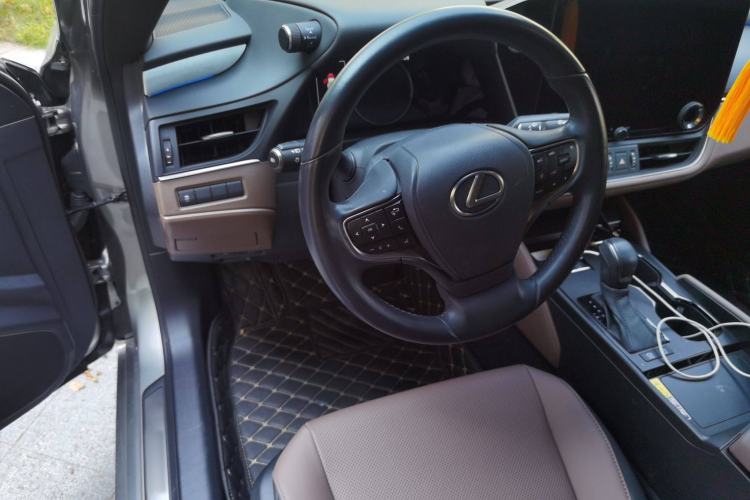 Used Lexus ES 2025 200 Premium Edition Steering Wheel