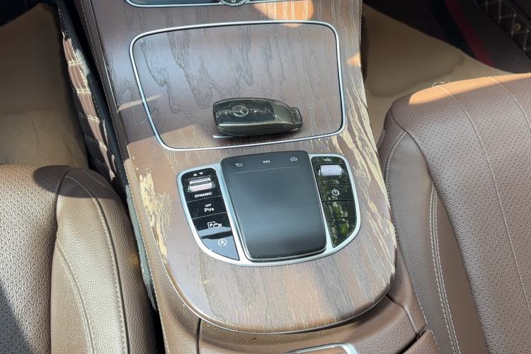 Used Mercedes-Benz E-Class 2020 Facelift E 300 L Stylish Edition Gear Lever