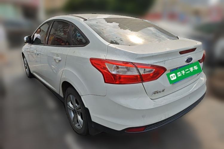 Used Ford Focus 2012 Sedan 1.6L Automatic Fashion Edition
