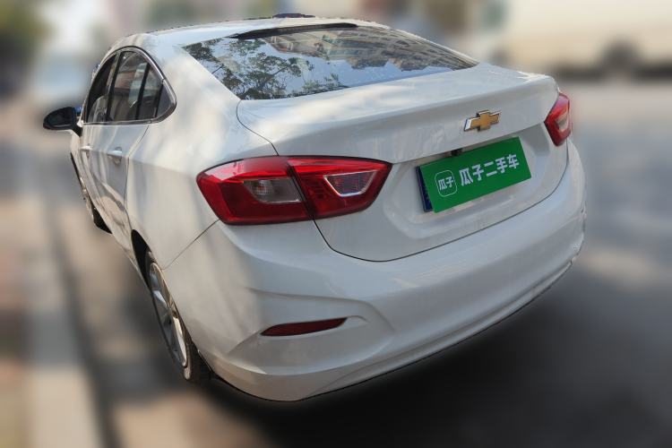 Used Chevrolet Cruze 2018 320 Automatic Pioneer Sunroof Edition
