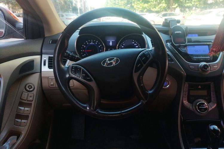 Used Hyundai Elantra (5th Generation / Langdong) 2012 1.6L Automatic Prestige Model
