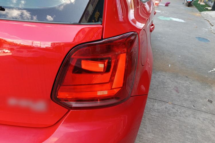 Used Volkswagen Polo 2016 1.6L Automatic Comfort Model
