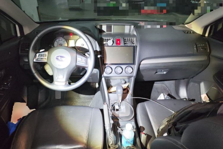 Used Subaru XV 2012 2.0i Luxury Edition Center Console