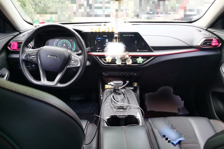 Used CHANGAN OSHAN X5 2021 1.5T DCT Prestige Edition Center Console