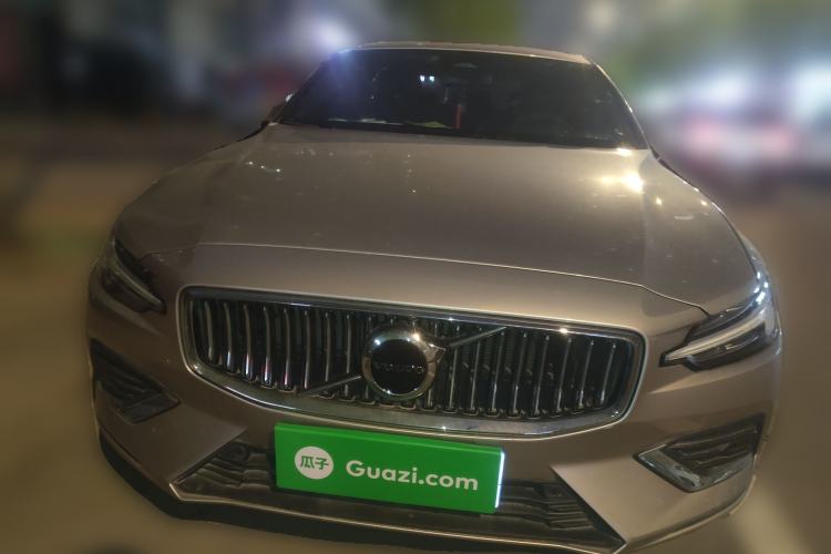 Used Volvo S60 2023 B4 Zhiyi Luxury Edition
