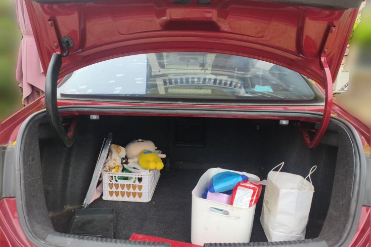 Used Volkswagen Sagitar 2014 Revised Version 1.6L Automatic Comfort Edition Trunk