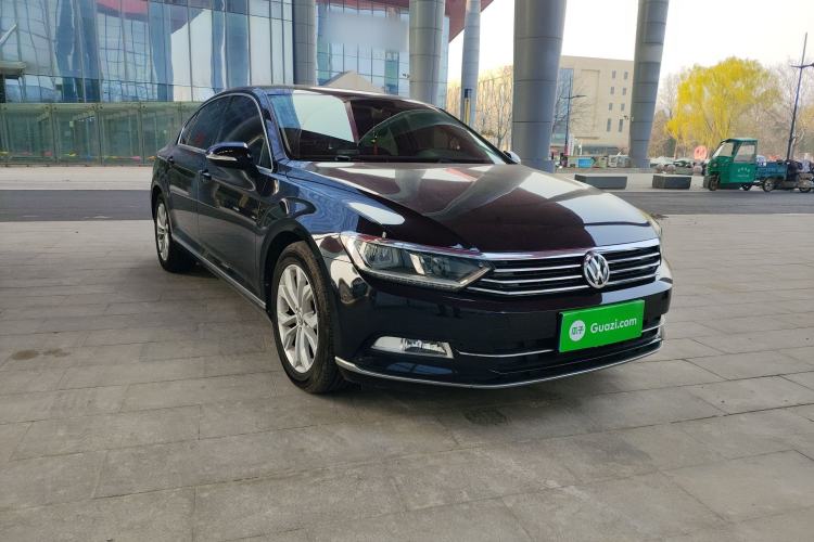 Used Volkswagen Magotan 2019 330TSI DSG Luxury Version China VI Standard Front Right 45 Deg
