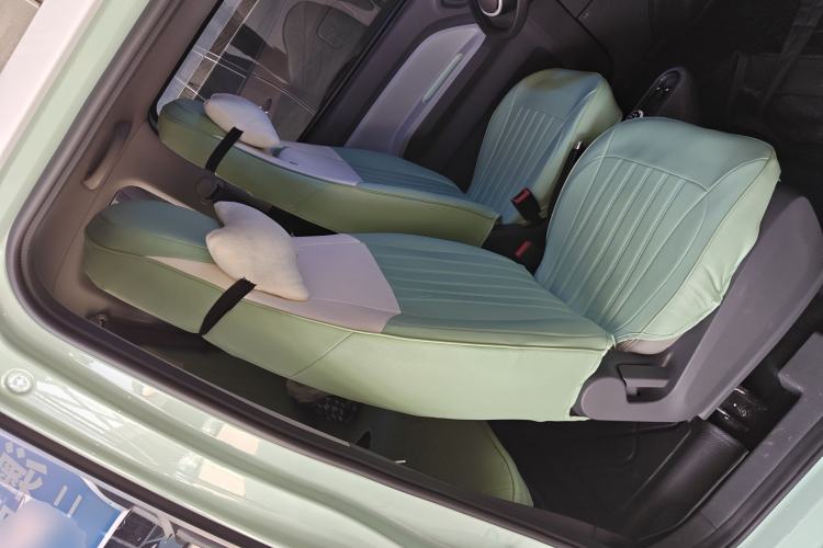 Used Wuling Hongguang MINIEV 2021 Macaron Fashion Model Lithium Iron Phosphate Right Front Seat