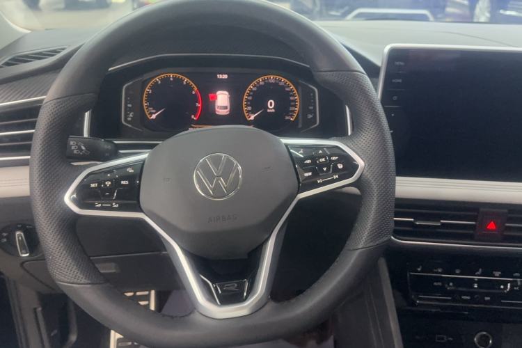 Used Volkswagen Tiguan L 2022 330TSI Automatic Two-Wheel Drive R-Line Enhanced Edition Steering Wheel