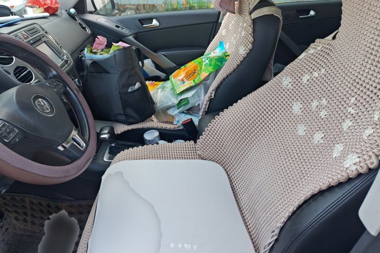 Used Volkswagen Tiguan 2010 2.0 TSI Automatic All-Wheel-Drive Elite Edition Left Front Seat