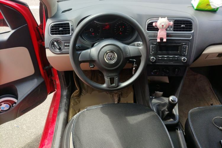 Used Volkswagen Polo 2011 1.6L Manual ZhiShang Edition Steering Wheel