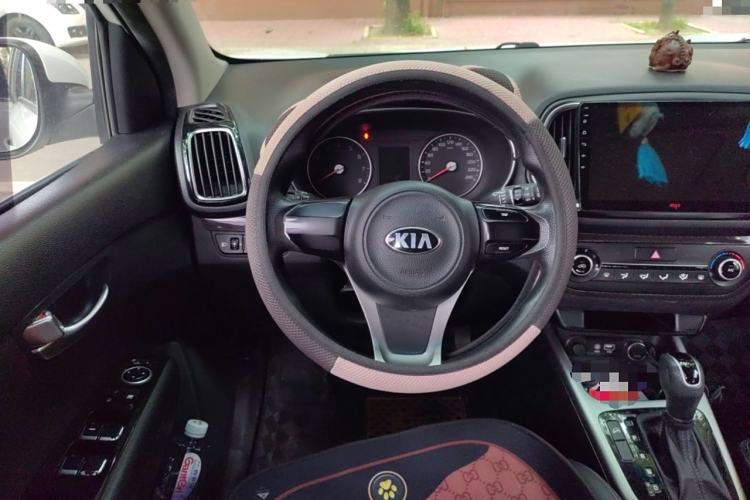 Used Kia KX3 2015 1.6L Automatic Two-Wheel Drive DLX Steering Wheel