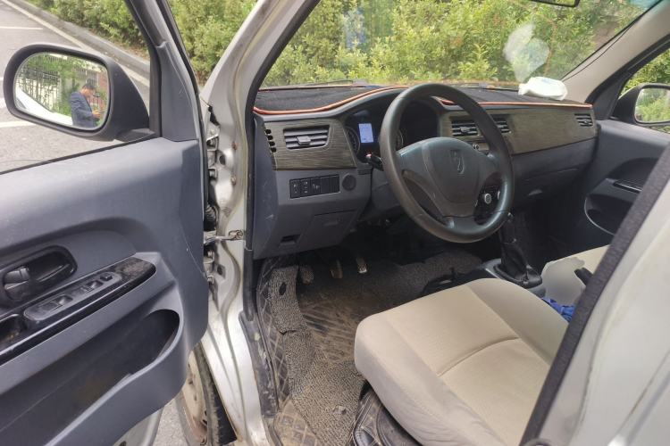 Used Jinbei T3 2015 1.3L Double-Cab Standard Version DLCG12 Driver Seat