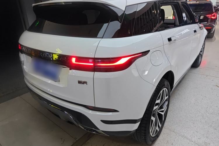 Used Land Rover Range Evoque 2024 Aurora L 249 PS Prestige Light-Chasing Edition Rear Right 45 Deg