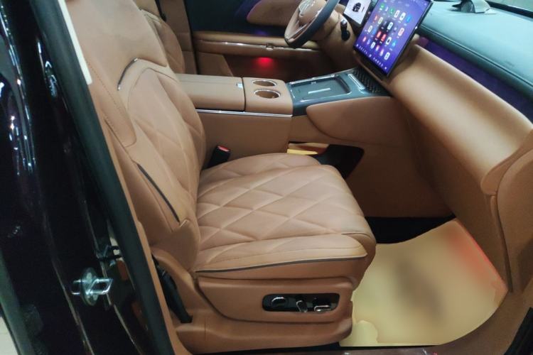 Used VOYAH Titan 2026 Model Max+ Right Front Seat