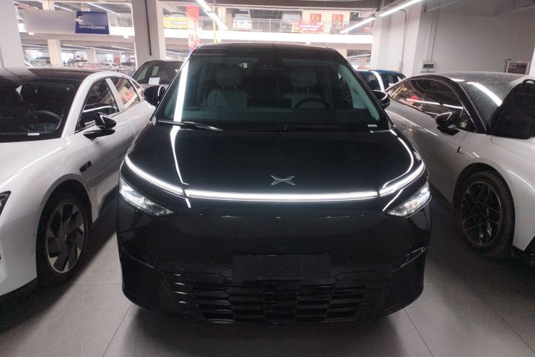 Used XPeng X9 2024 610 Long-Range Max
