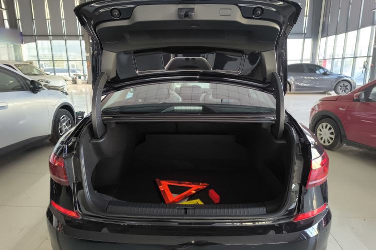 Used Volkswagen Passat 2026 Model, Outstanding 380TSI Xingkong Longteng Edition
