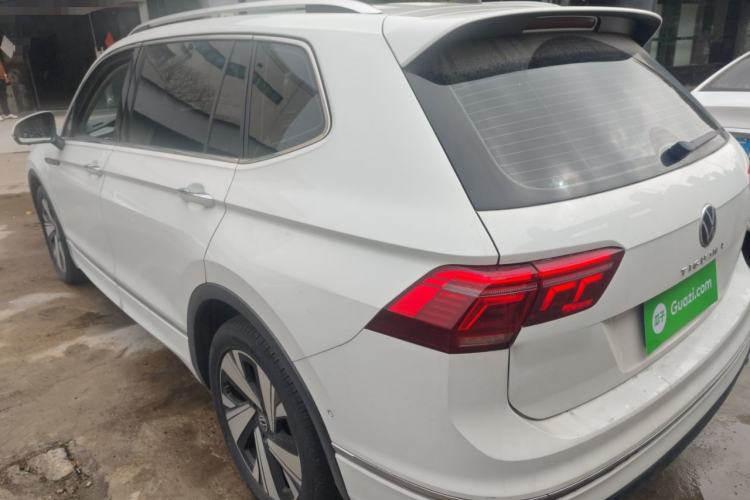 Used Volkswagen Tiguan L 2023 Restyled 330TSI Automatic Two-Wheel Drive R-Line Enhanced Comfort Version Rear Left 45 Deg