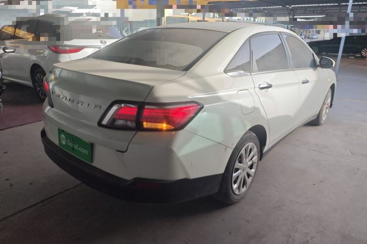 Used Venucia D60 2019 100 000 Glory 1.6L Entry Manual ChenShang Edition China VI

