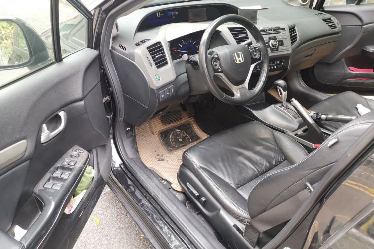 Used Honda Civic 2012 1.8L automatic luxury edition