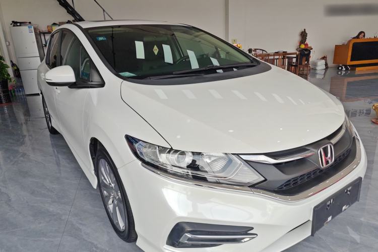 Used Honda Jade 2017 1.8L automatic Comfort version 5 seats
