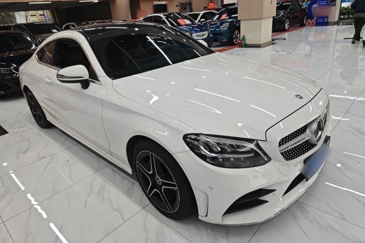 Used Mercedes-Benz C-Class 2019 C 260 Coupe Front Right 45 Deg