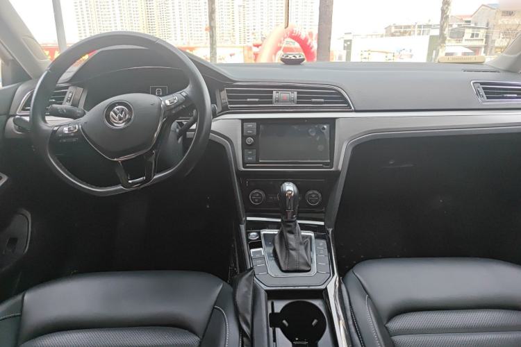 Used Volkswagen Lamando 2019 280TSI DSG Comfort Edition China VI standard Center Console