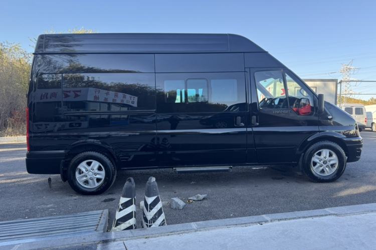 Used Ford Transit Custom 2016 2.2T Long-Wheelbase 6-Seater High-Roof Multi-Purpose Vehicle
