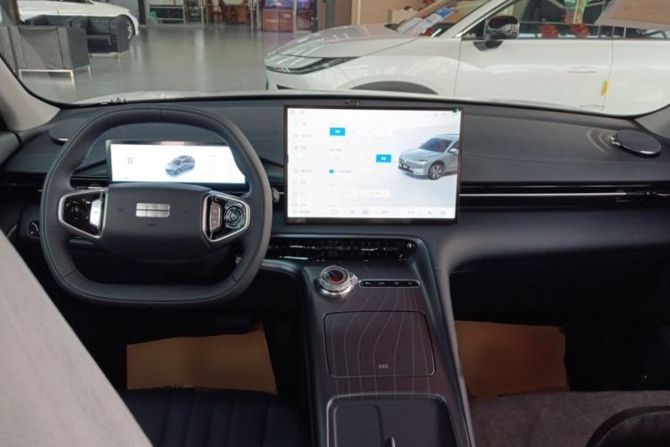 Used Geely Galaxy E5 2026 Model 530km Launch Edition Center Console