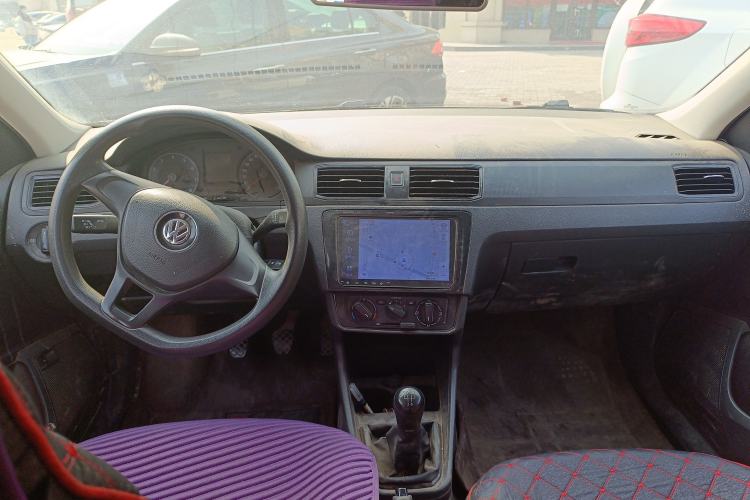 Used Volkswagen Santana 2016 1.6L Manual Fashion Edition