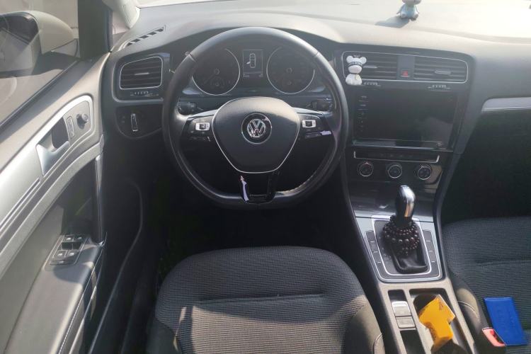 Used Volkswagen Golf 2020 280TSI DSG Comfort Version
