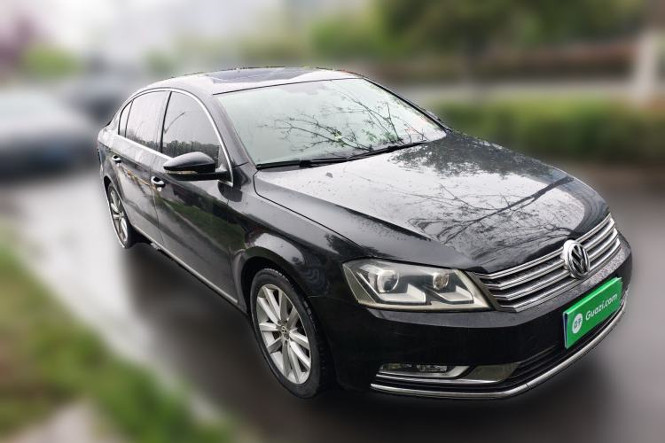 Used Volkswagen Magotan 2012 1.8TSI Prestige Model Front Right 45 Deg