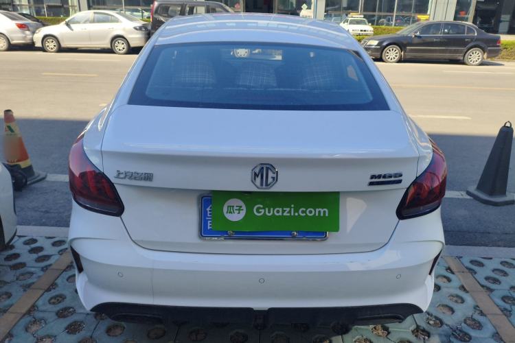 Used MG 5 2023 180 DVVT Manual Fashion Edition
