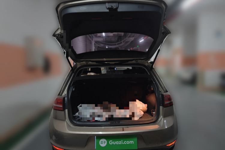 Used Volkswagen Golf 2017 1.6L Automatic Comfort Million-Vehicle Anniversary Edition