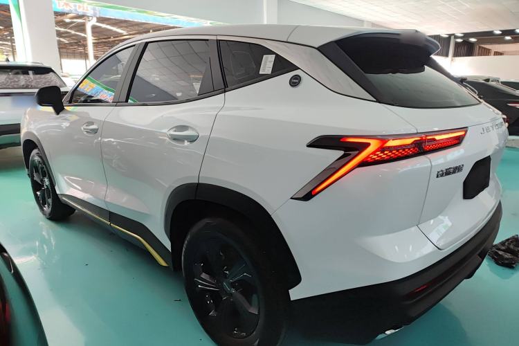 Used JETOUR Dashing 2025 1.5T DCT Youth UP
