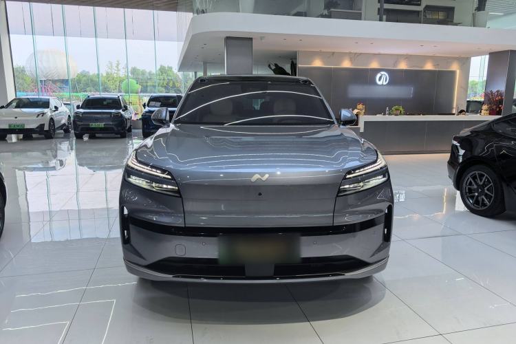 Used ONVO Luxeed L90 2025 Model—Ultra Six-Seater Version