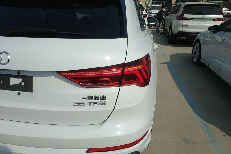 Used Audi Q3 2022 35 TFSI Fashion Dynamic Model