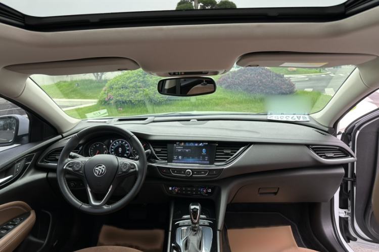 Used Buick Regal 2019 28T Luxury Edition China VI Interior 5