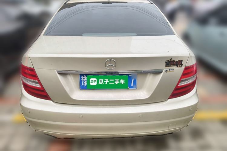 Used Mercedes-Benz C-Class 2010 C 180K Classic model