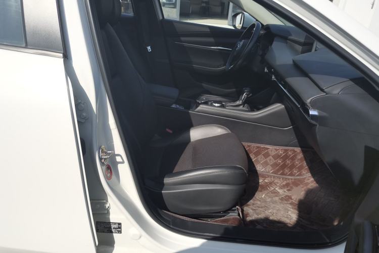 Used Mazda 3 Axela 2020 2.0L Automatic Zhiya Edition Right Front Seat