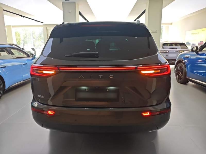 Used Hima AITO M7 2024 1.5T Intelligent Drive 4WD Ultra Version 5 Seats — 5