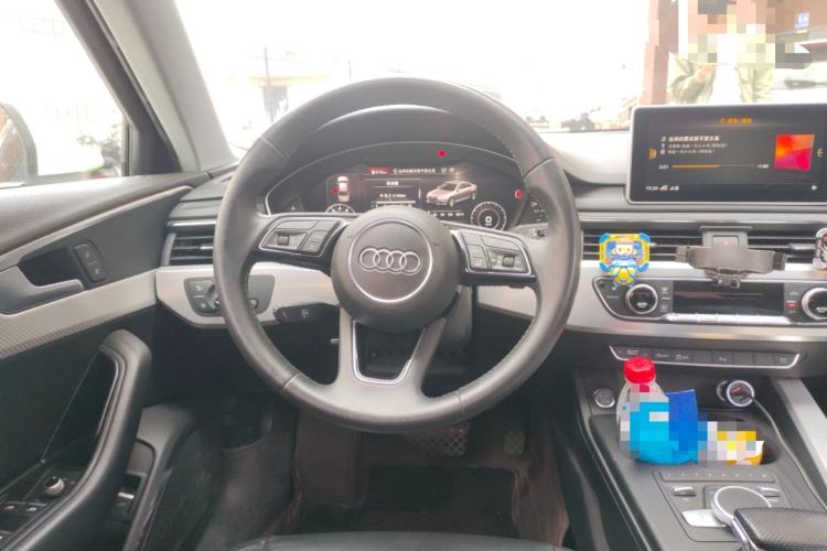Used Audi A4L 2018 30th Anniversary Edition 40 TFSI Fashion Model Steering Wheel