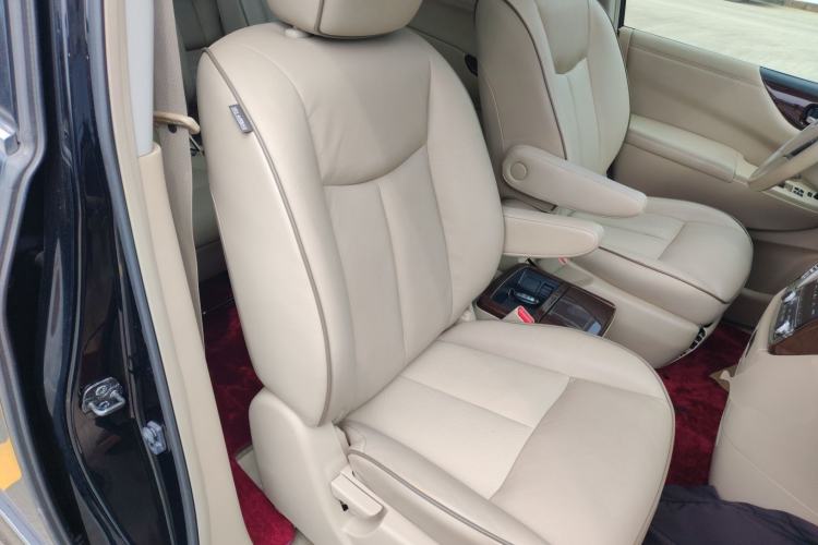 Used Nissan Quest 2015 3.5L SL
