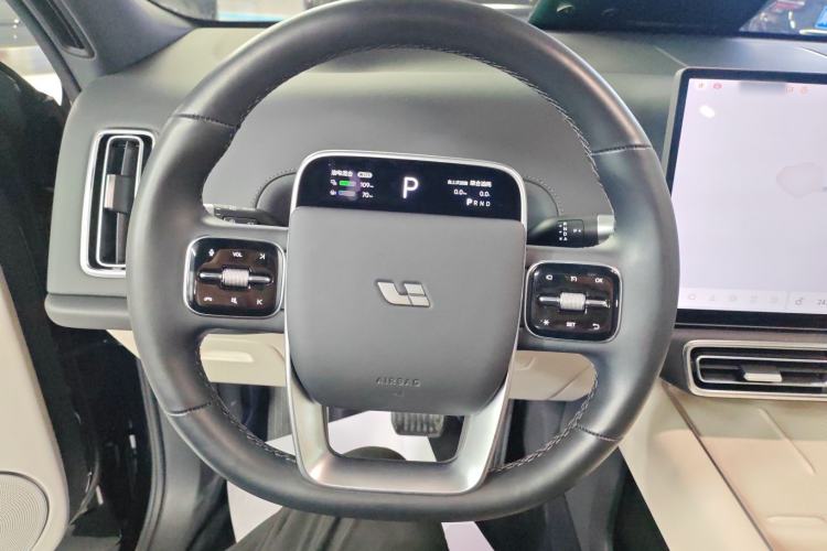 Used Li Auto L8 2023 Pro Model
