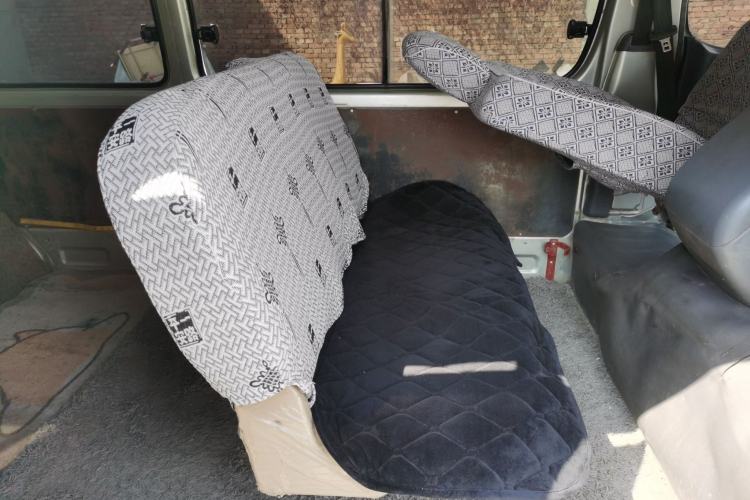 Used Golden Dragon Hiace 2010 2.0L Long-Wheelbase Gasoline Premium Version V20
