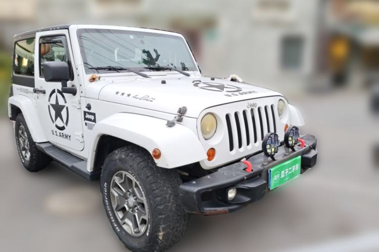 Used Jeep Wrangler 2012 3.6L Sahara two-door version
